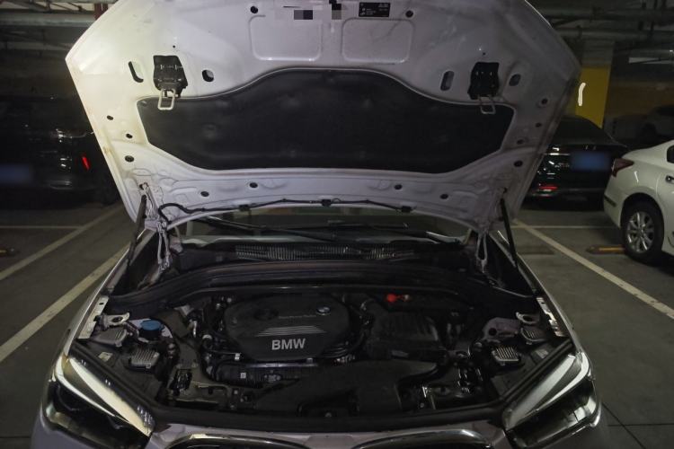 Used BMW X1 2018 xDrive20Li Luxury Edition Engine Bay