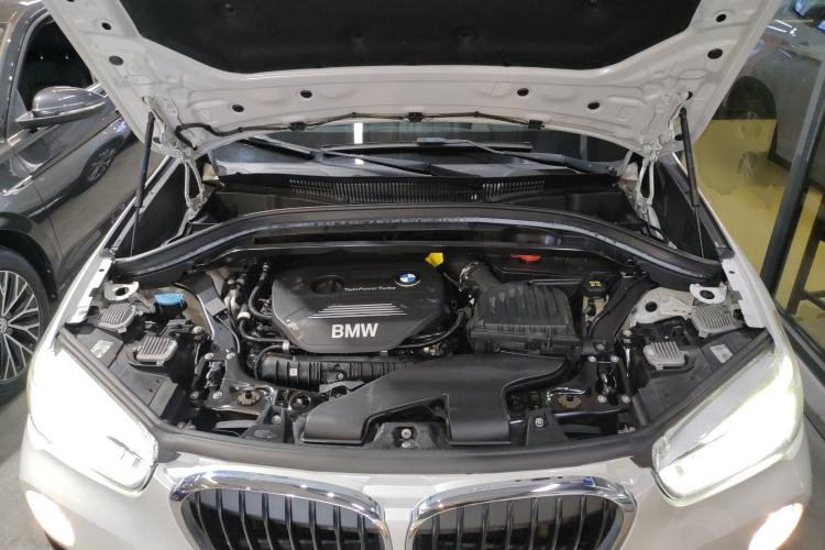 Used BMW X1 2018 xDrive20Li Luxury Edition Engine Bay