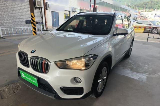 Używany BMW X1 2018 sDrive18Li Fashion Model
