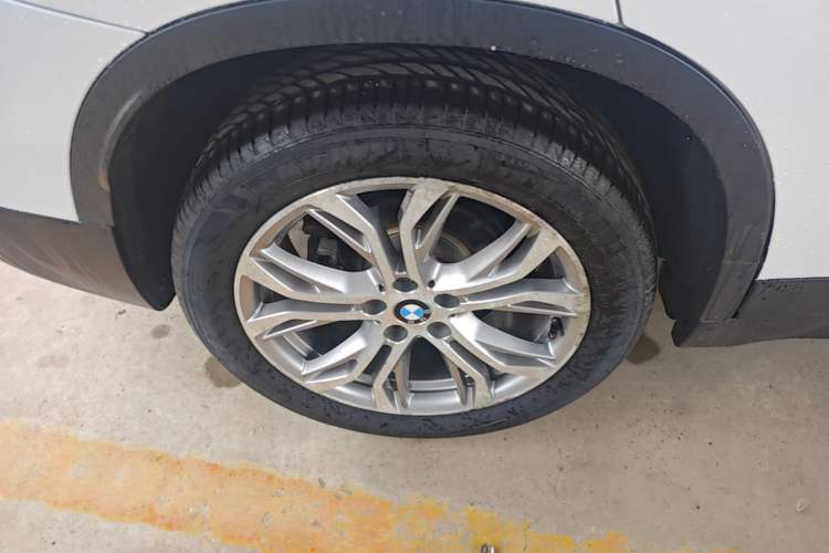 Used BMW X1 2018 sDrive20Li Leading Model Exterior 2
