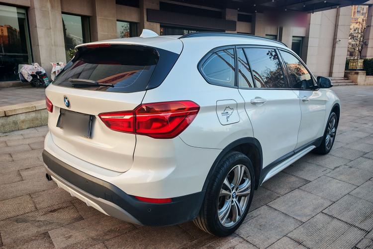 Used BMW X1 2018 sDrive18Li Luxury Model Exterior 3