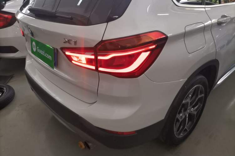 Used BMW X1 2018 xDrive20Li Luxury Edition Exterior 3