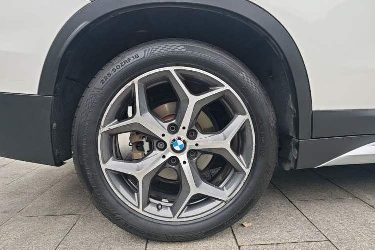 Used BMW X1 2018 sDrive18Li Luxury Model Exterior 3