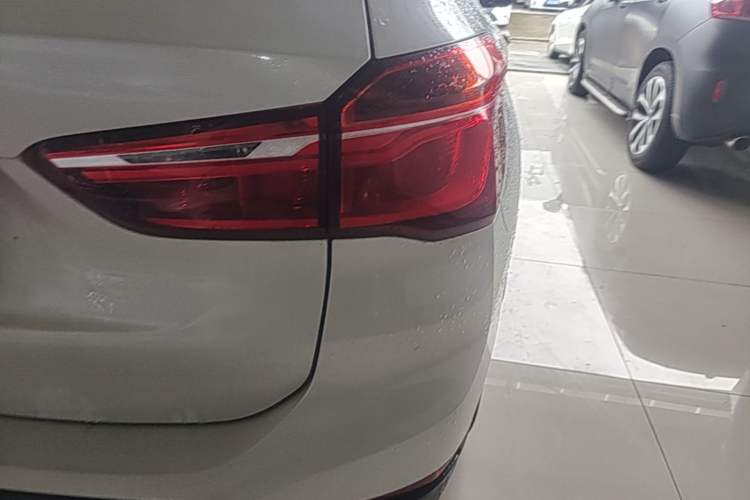 Used BMW X1 2018 sDrive18Li Fashion Model Exterior 3