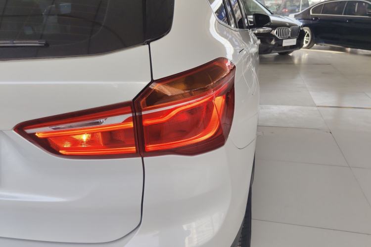 Used BMW X1 2018 sDrive18Li Luxury Model Exterior 3