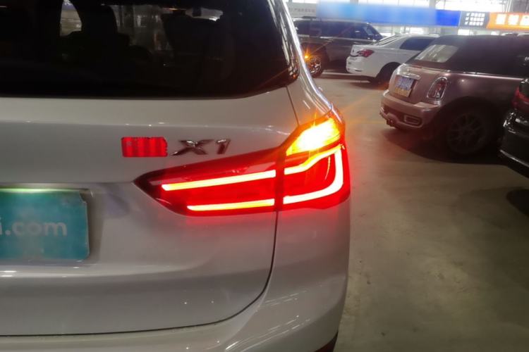 Used BMW X1 2018 xDrive20Li Luxury Model Exterior 3