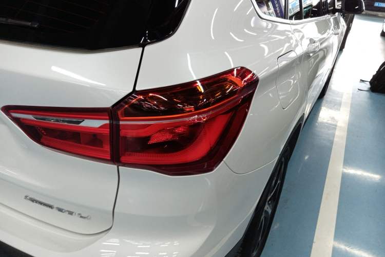 Used BMW X1 2018 xDrive20Li Luxury Edition Exterior 3