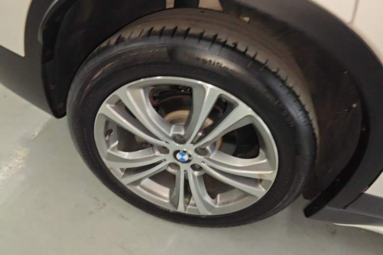Used BMW X1 2018 xDrive20Li Luxury Edition Exterior 4
