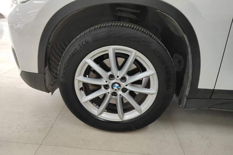 Used BMW X1 2018 sDrive18Li Fashion Model Exterior 4