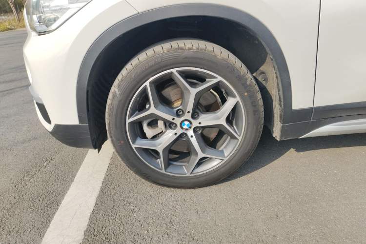 Used BMW X1 2018 xDrive20Li Luxury Edition Exterior 4