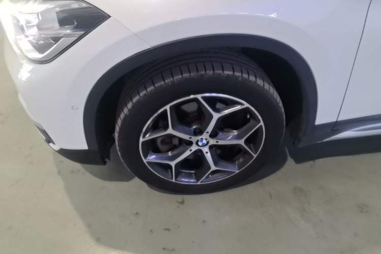 Used BMW X1 2018 xDrive20Li Luxury Model Exterior 4
