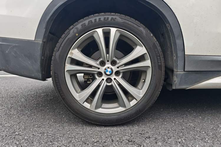 Used BMW X1 2018 xDrive20Li Luxury Model Exterior 4