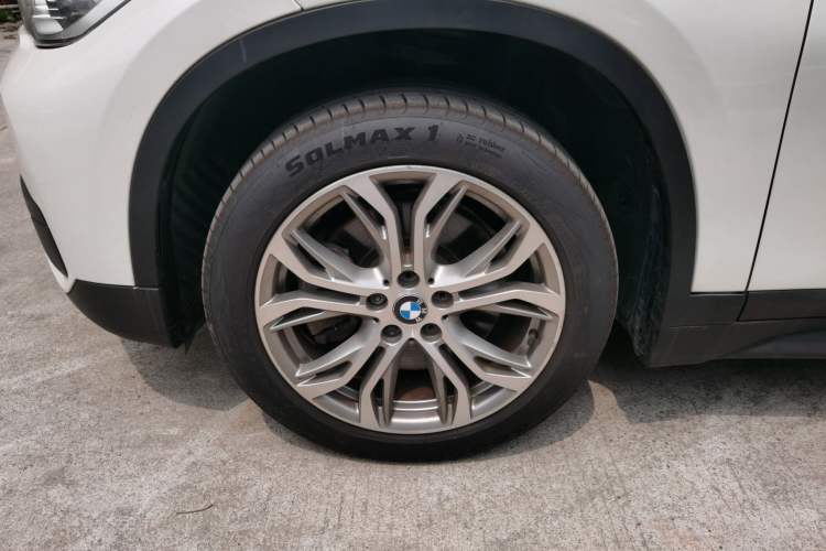 Used BMW X1 2018 sDrive20Li Leading Model Exterior 4