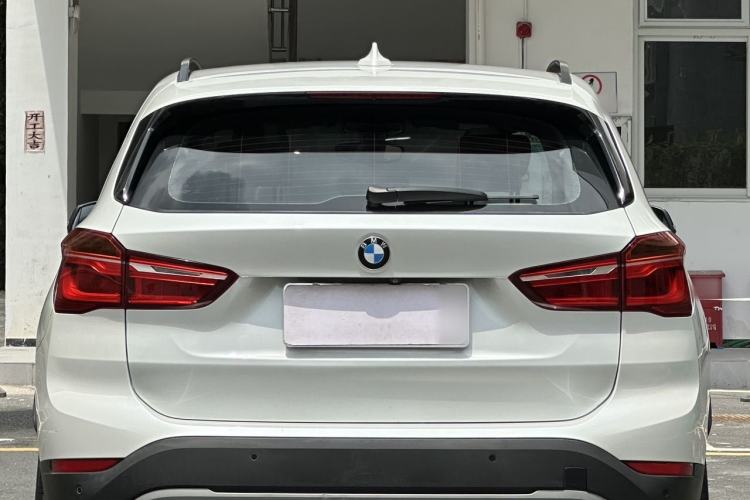 Used BMW X1 2018 xDrive20Li Luxury Edition Exterior 4