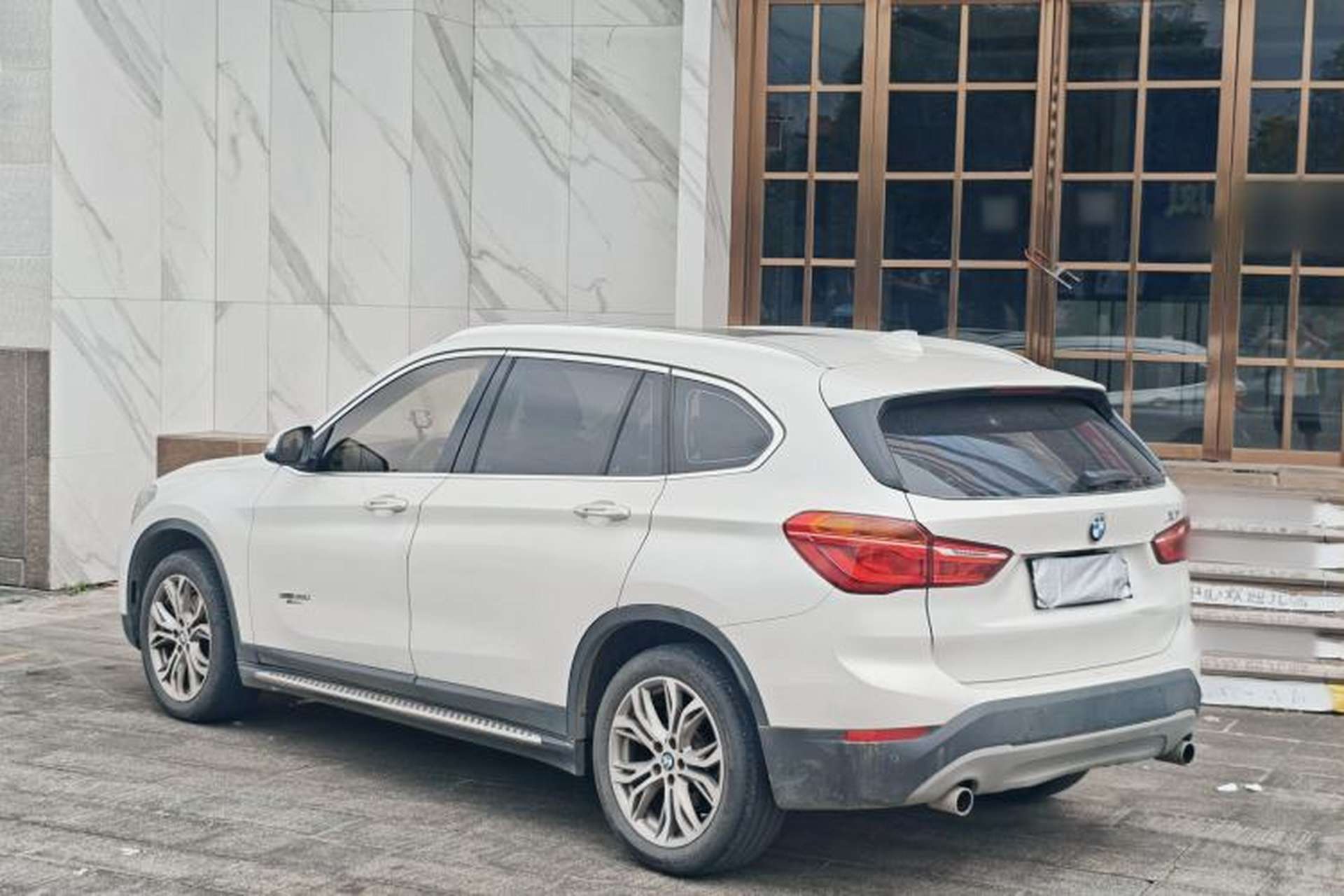 Used BMW X1 2018 sDrive20Li Leading Model Exterior 5
