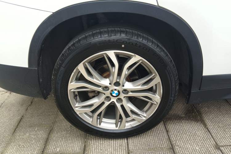 Used BMW X1 2018 sDrive20Li Leading Model Exterior 5