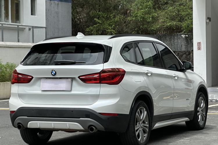 Used BMW X1 2018 xDrive20Li Luxury Edition Exterior 5