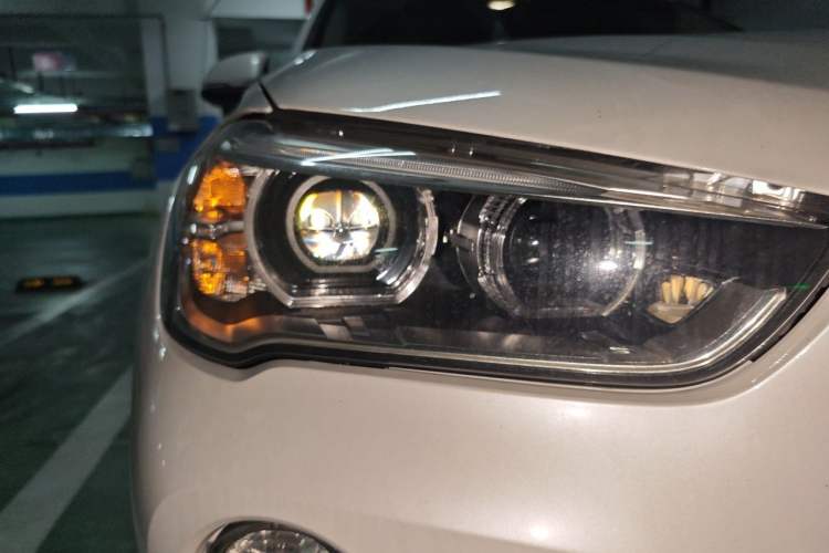 Used BMW X1 2018 xDrive20Li Luxury Edition Exterior 6
