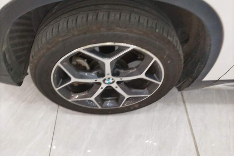 Used BMW X1 2018 xDrive20Li Luxury Edition Exterior 7