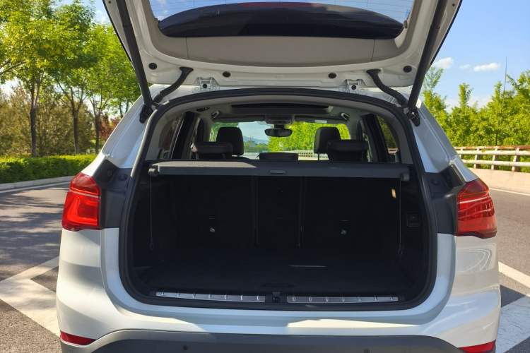 Used BMW X1 2018 sDrive18Li Luxury Model Exterior 8