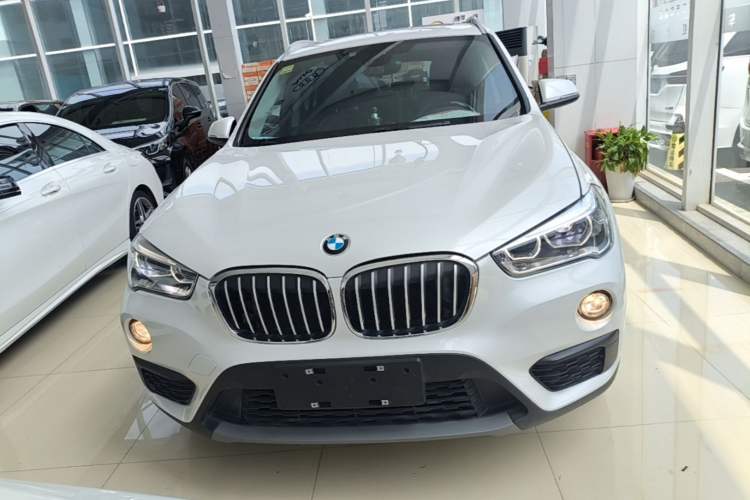 Used BMW X1 2018 sDrive20Li Leading Model Front