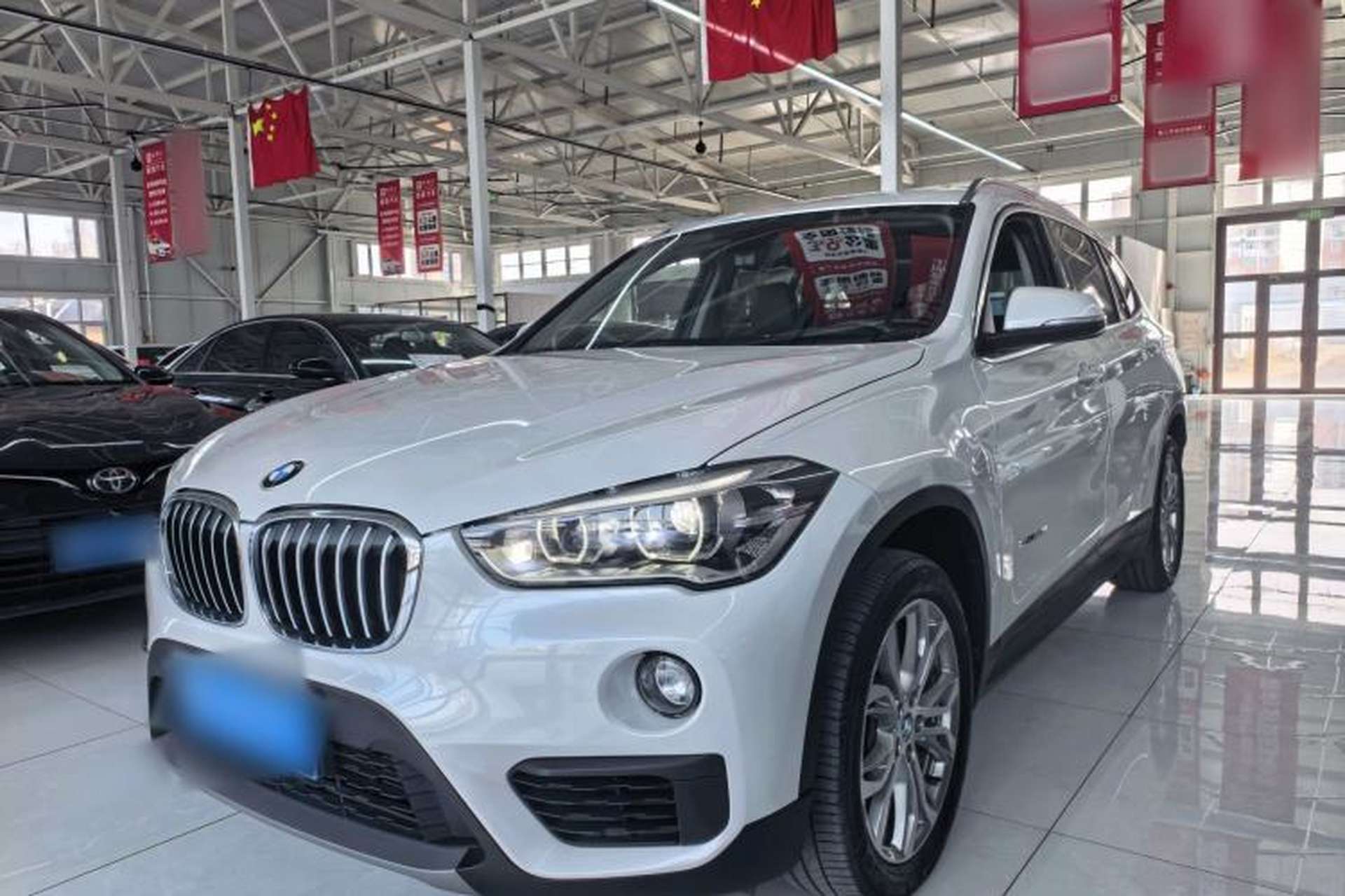 Used BMW X1 2018 sDrive20Li Leading Model Front Left 45 Deg