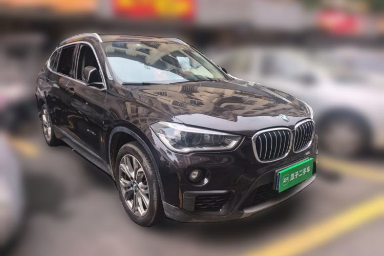 Used BMW X1 2018 sDrive20Li Leading Model Front Right 45 Deg