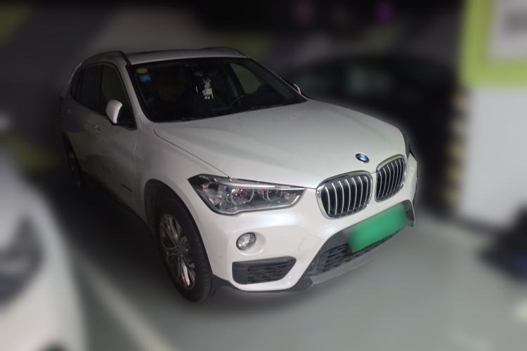 Used BMW X1 2018 sDrive20Li Leading Model Front Right 45 Deg