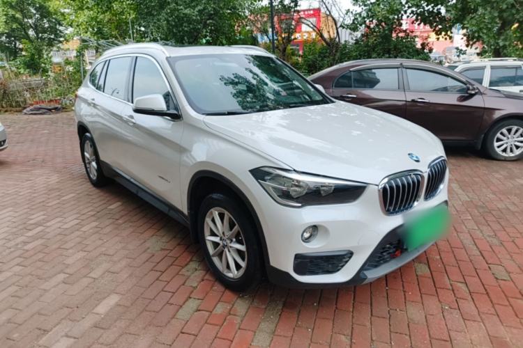 Used BMW X1 2018 sDrive18Li Fashion Model Front Right 45 Deg