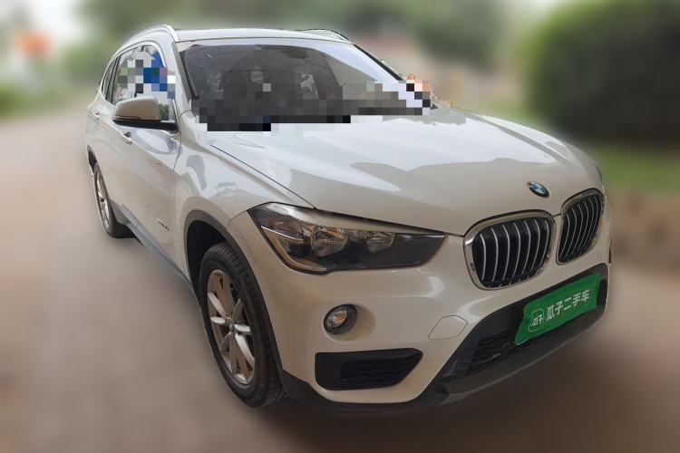 Used BMW X1 2018 sDrive18Li Fashion Model Front Right 45 Deg