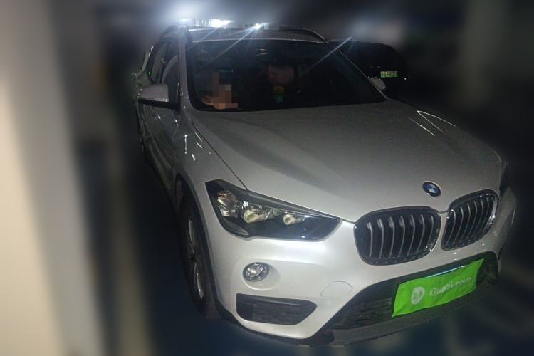 Used BMW X1 2018 sDrive18Li Fashion Model Front Right 45 Deg