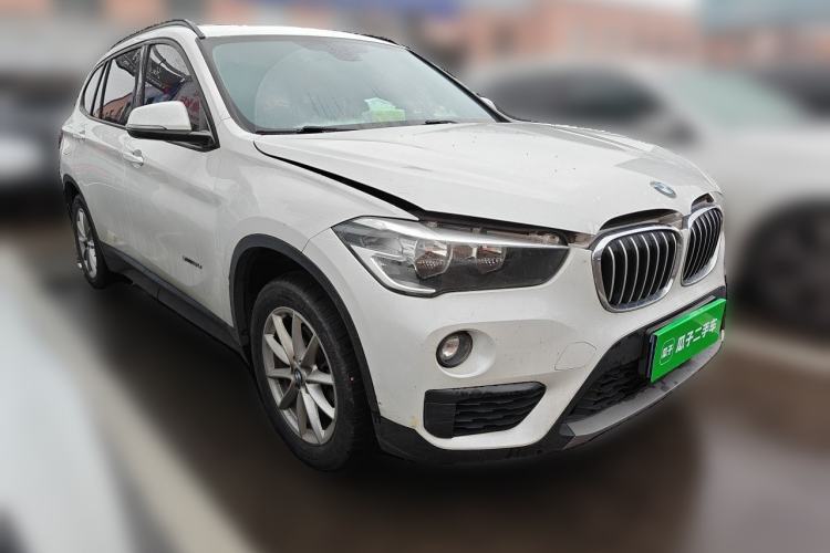 Used BMW X1 2018 sDrive18Li Fashion Model Front Right 45 Deg