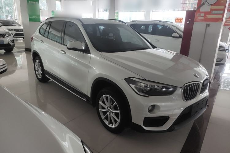 Used BMW X1 2018 sDrive18Li Fashion Model Front Right 45 Deg