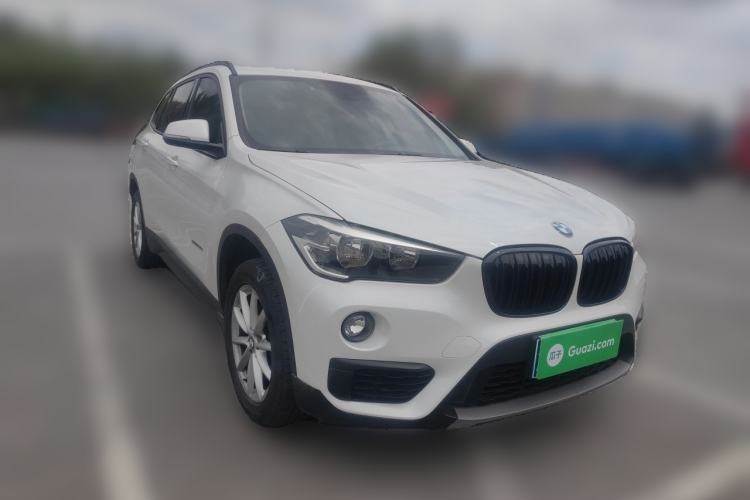 Used BMW X1 2018 sDrive18Li Fashion Model Front Right 45 Deg