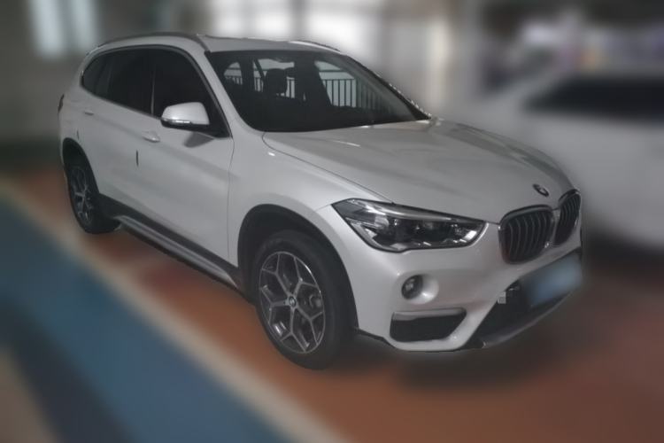 Used BMW X1 2018 xDrive20Li Luxury Edition Front Right 45 Deg