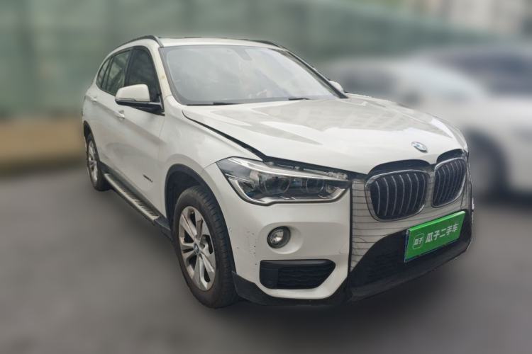 Used BMW X1 2018 sDrive18Li Fashion Model Front Right 45 Deg
