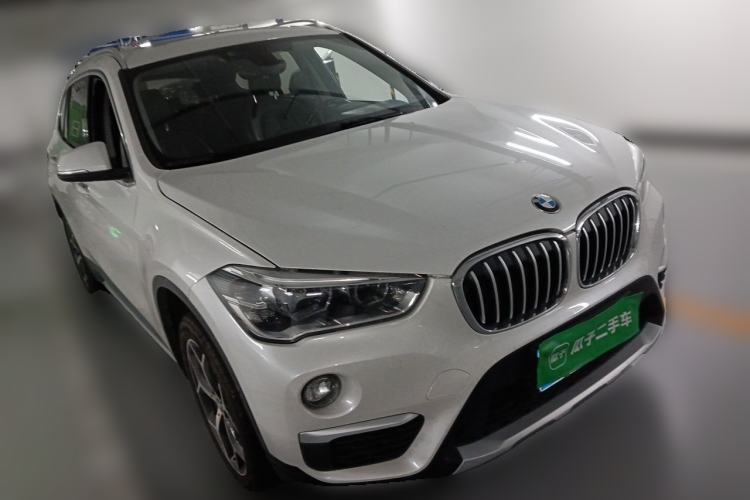 Used BMW X1 2018 xDrive20Li Luxury Edition Front Right 45 Deg