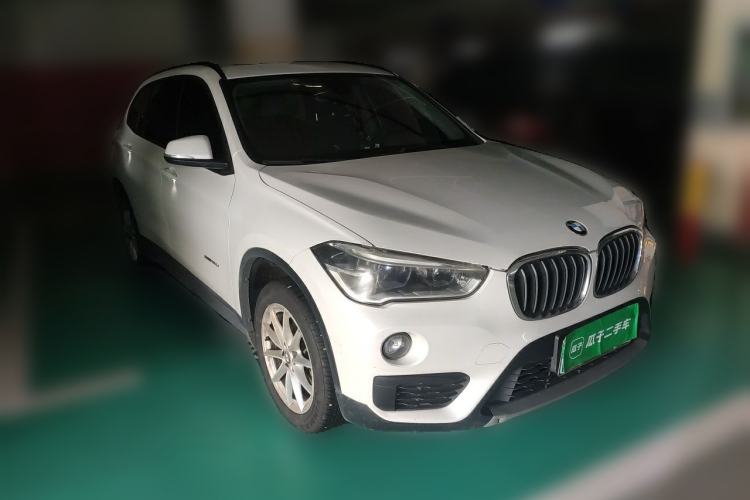 Used BMW X1 2018 sDrive18Li Fashion Model Front Right 45 Deg
