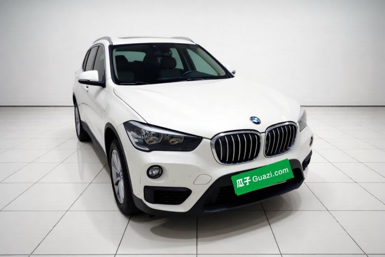 Used BMW X1 2018 sDrive18Li Fashion Model Front Right 45 Deg