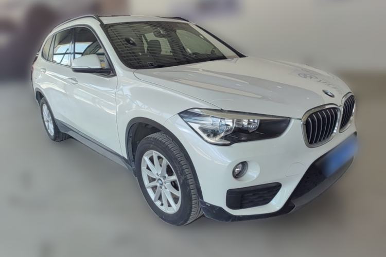 Used BMW X1 2018 sDrive18Li Fashion Model Front Right 45 Deg