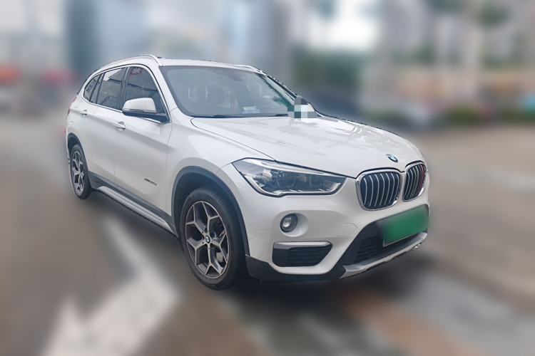 Used BMW X1 2018 xDrive20Li Luxury Edition Front Right 45 Deg