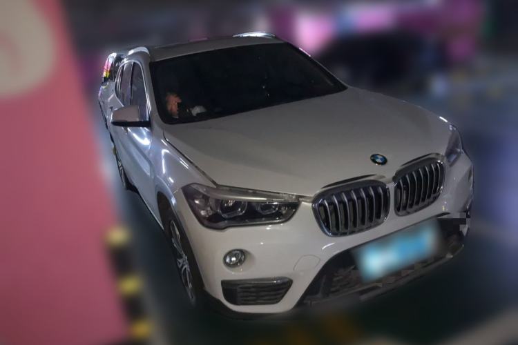 Used BMW X1 2018 sDrive20Li Leading Model Front Right 45 Deg