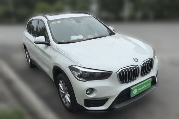 Used BMW X1 2018 sDrive18Li Fashion Model Front Right 45 Deg