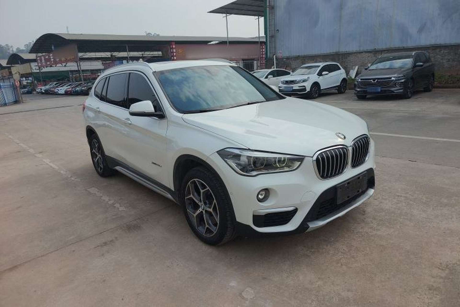 Used BMW X1 2018 xDrive20Li Luxury Edition Front Right 45 Deg