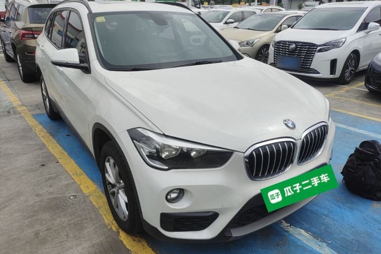 Used BMW X1 2018 sDrive18Li Fashion Model Front Right 45 Deg