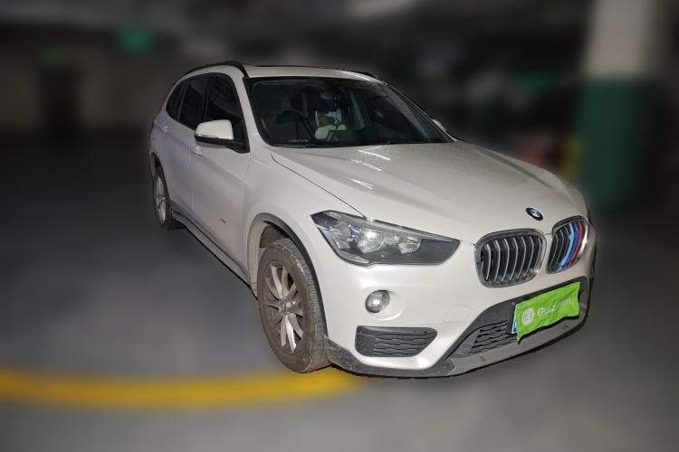 Used BMW X1 2018 sDrive18Li Fashion Model Front Right 45 Deg