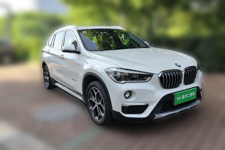 Used BMW X1 2018 xDrive20Li Luxury Edition Front Right 45 Deg