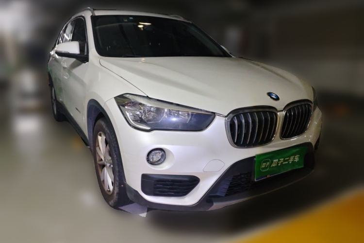Used BMW X1 2018 sDrive18Li Fashion Model Front Right 45 Deg