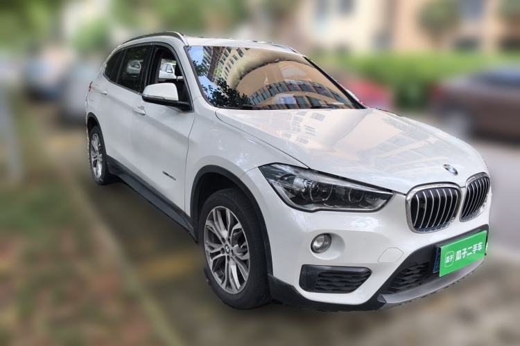 Used BMW X1 2018 sDrive20Li Leading Model Front Right 45 Deg
