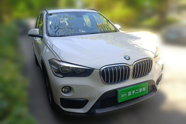 Used BMW X1 2018 sDrive18Li Fashion Model Front Right 45 Deg